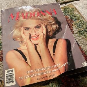 Madonna Book "Her complete story, an unauthorized biography" by David James MB1